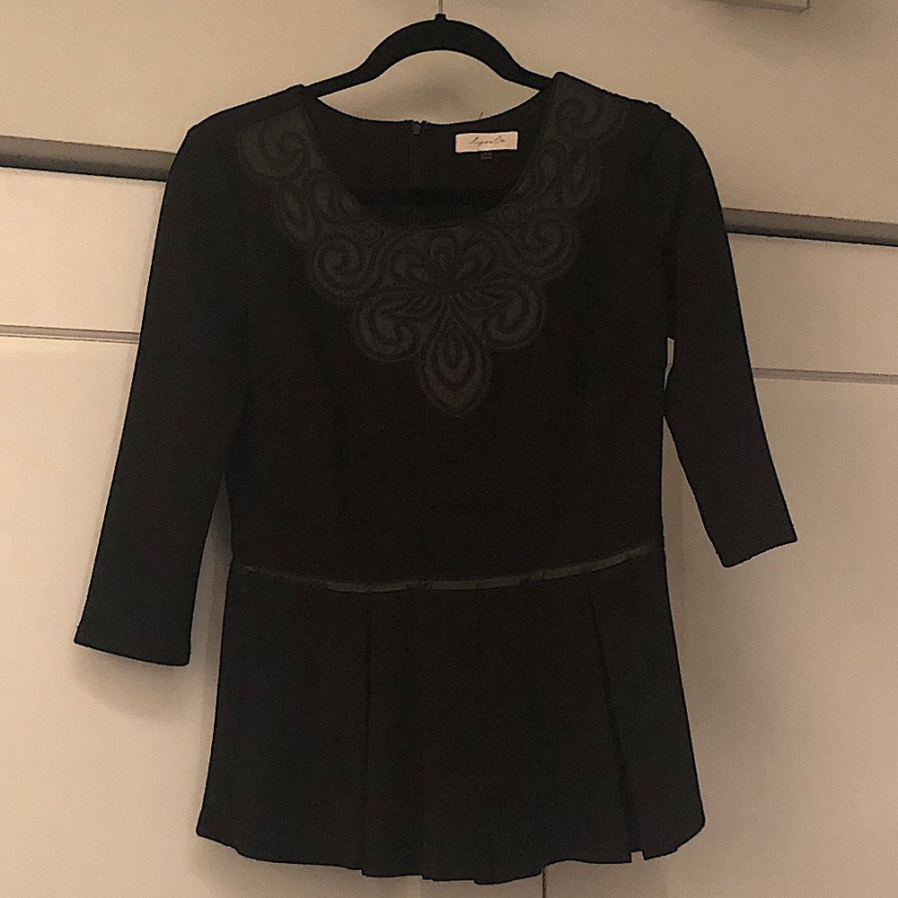 Peplum 3/4 sleeve top